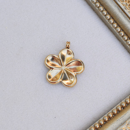 Foliage Charms