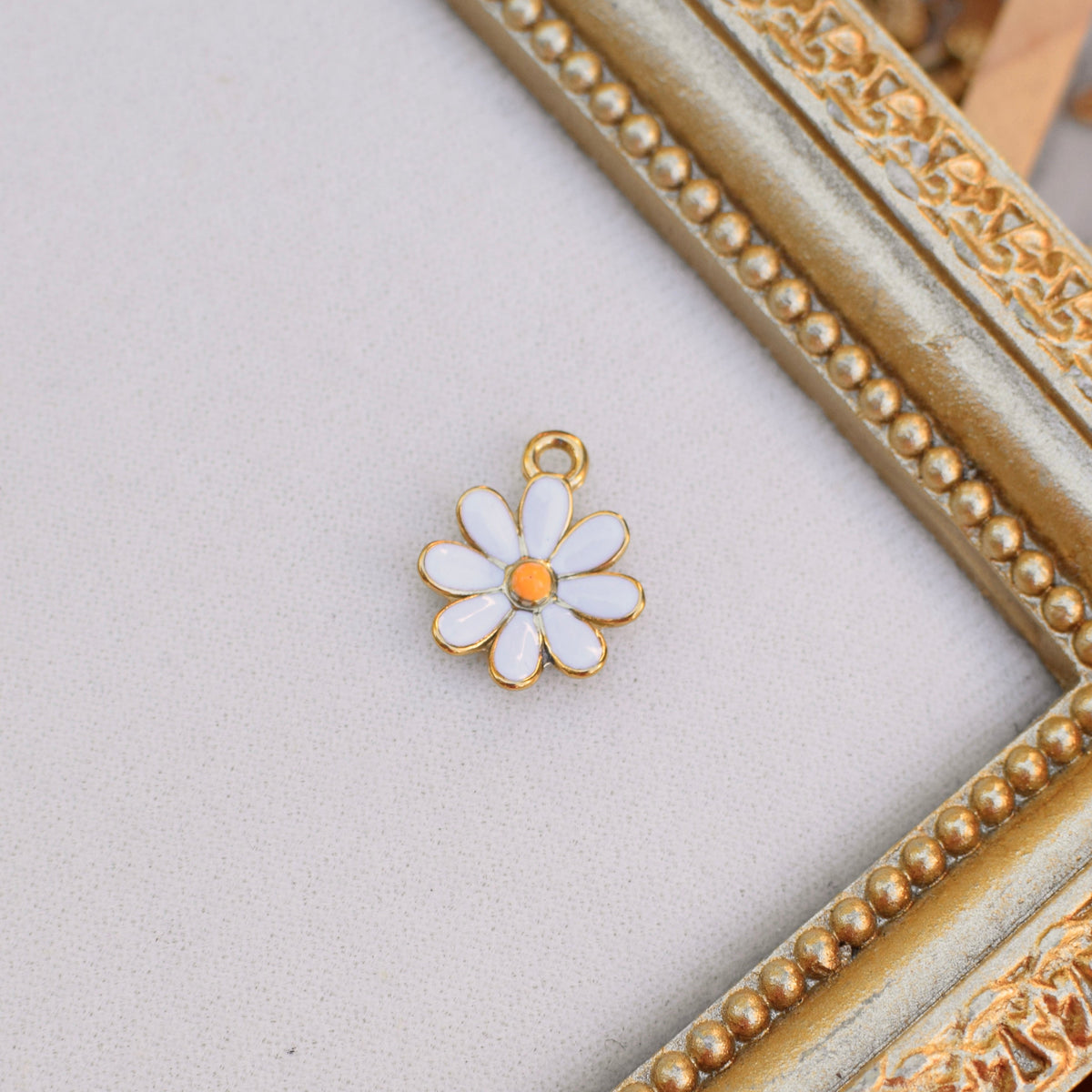 Foliage Charms